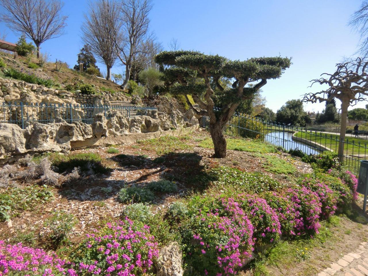 Hotel Las Cigalas Villeneuve-lès-Béziers Екстериор снимка